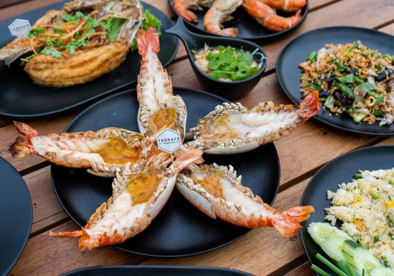 Read more about the article กุ้งแม่น้ำ กับ กุ้งก้ามกราม กุ้งแบบไหนอร่อยกว่ากัน!